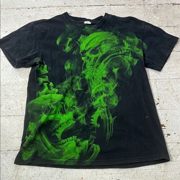 Vintage Y2K Black Skull Smoke Tee - Picture 1 of 5
